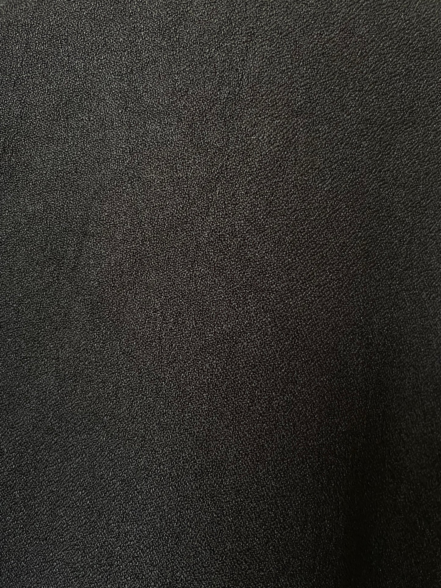 ZWART