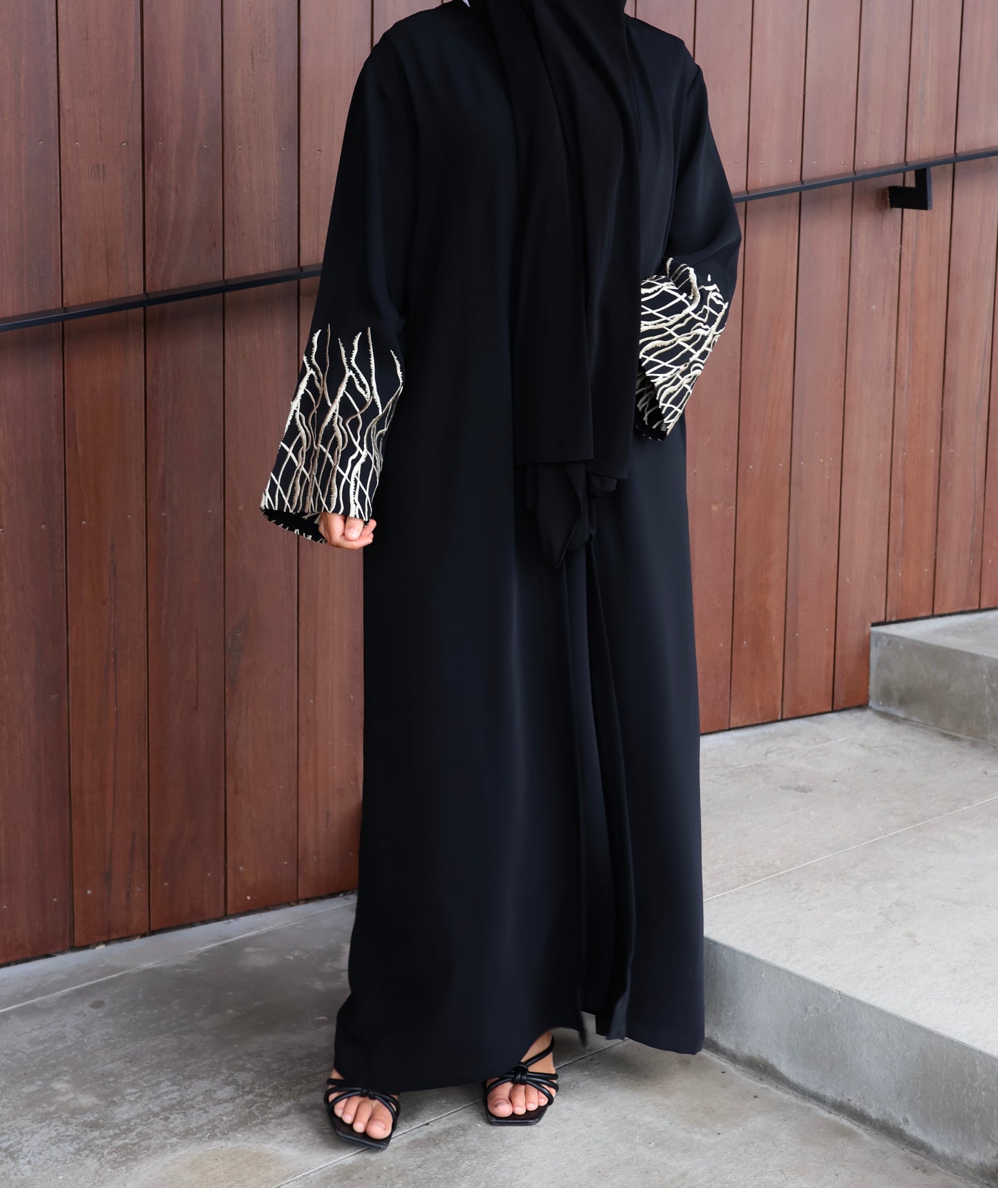 ABAYA ZAREENA (BLACK)