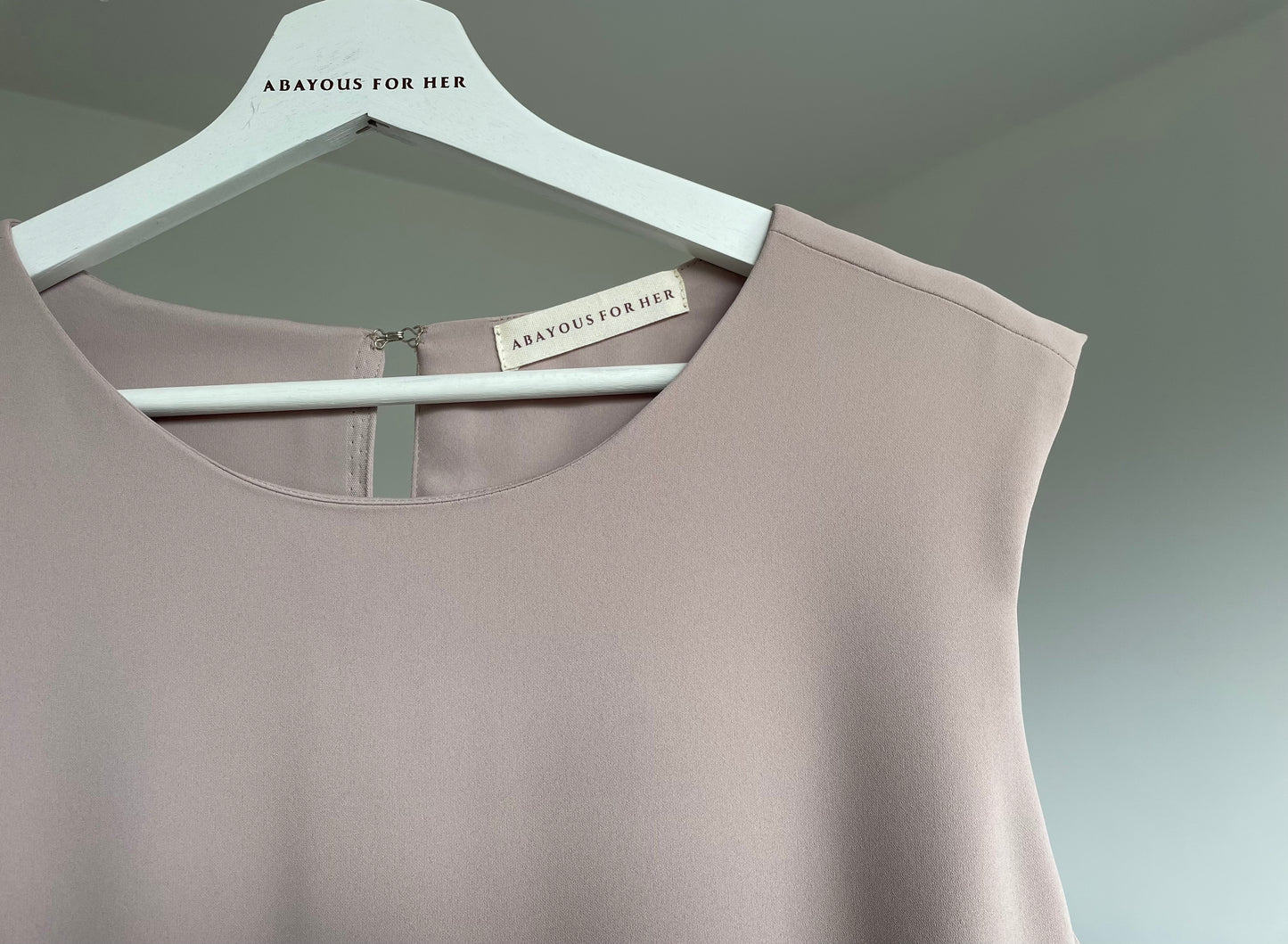 LIGHT BEIGE