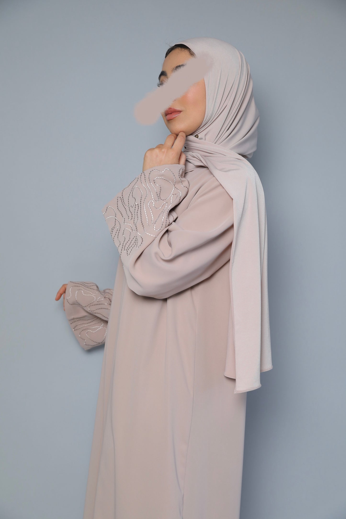ABAYASET NASREEN (LILA)
