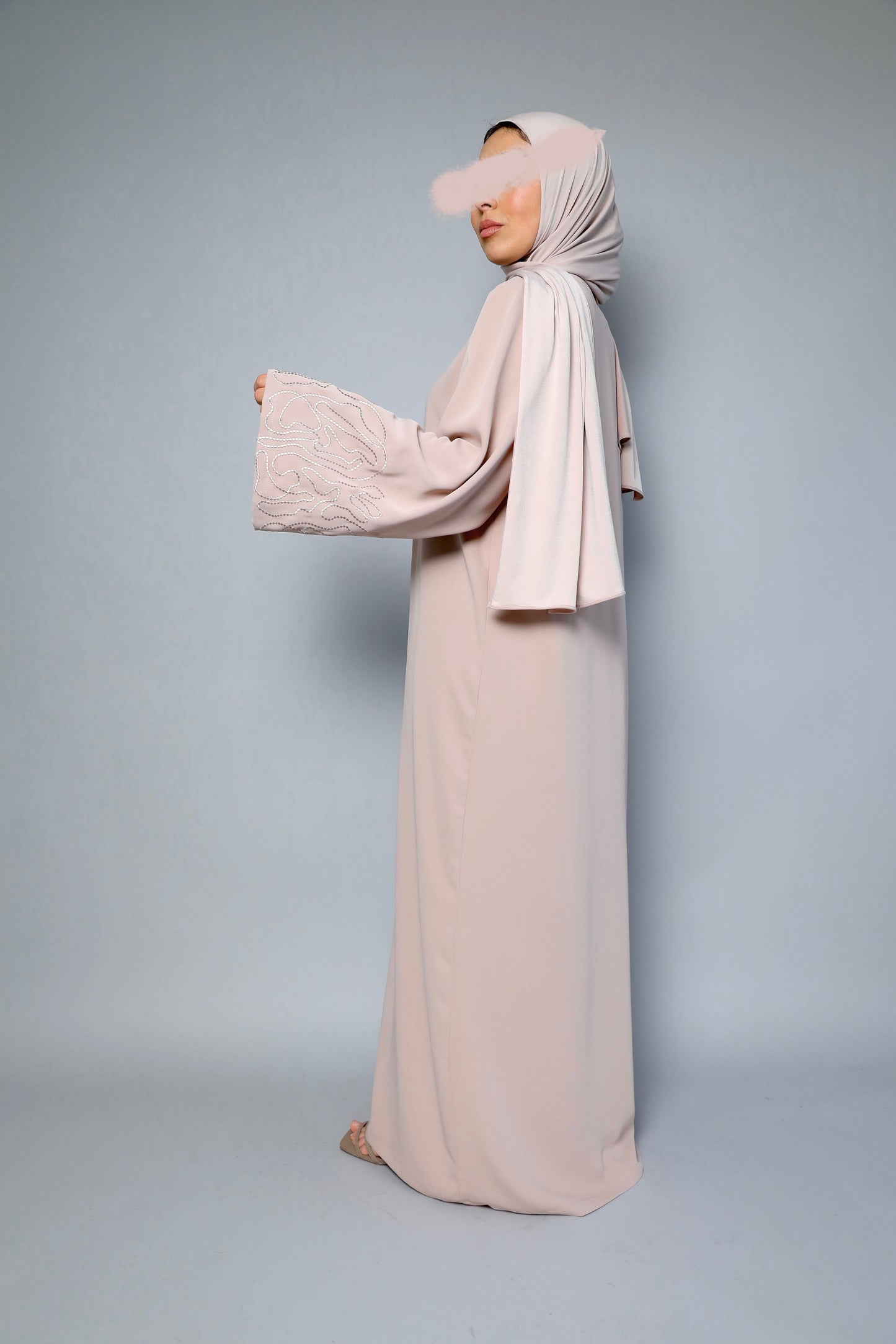 ABAYASET NASREEN (LILA)