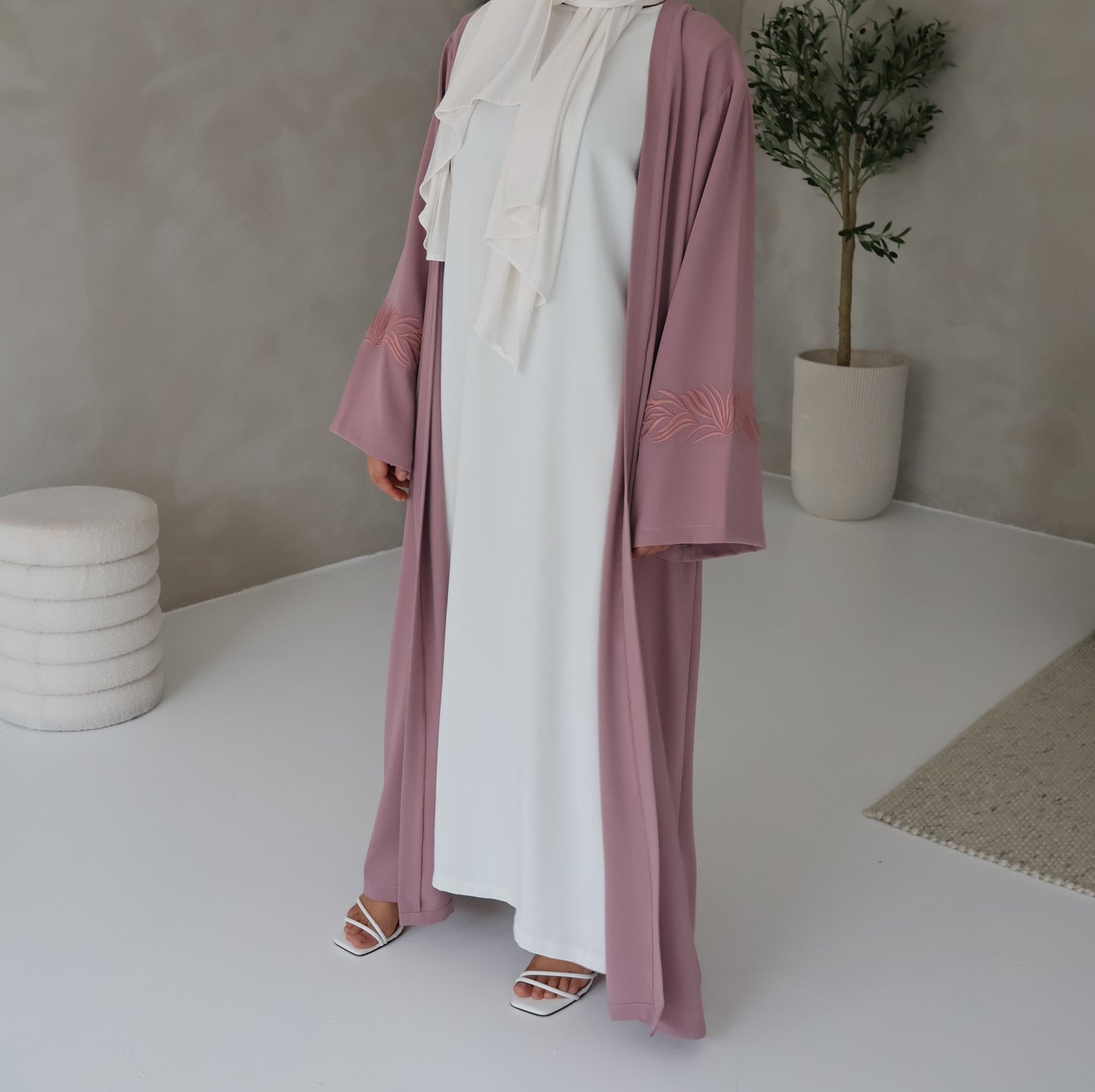 ABAYA SAKEENA (PINK)