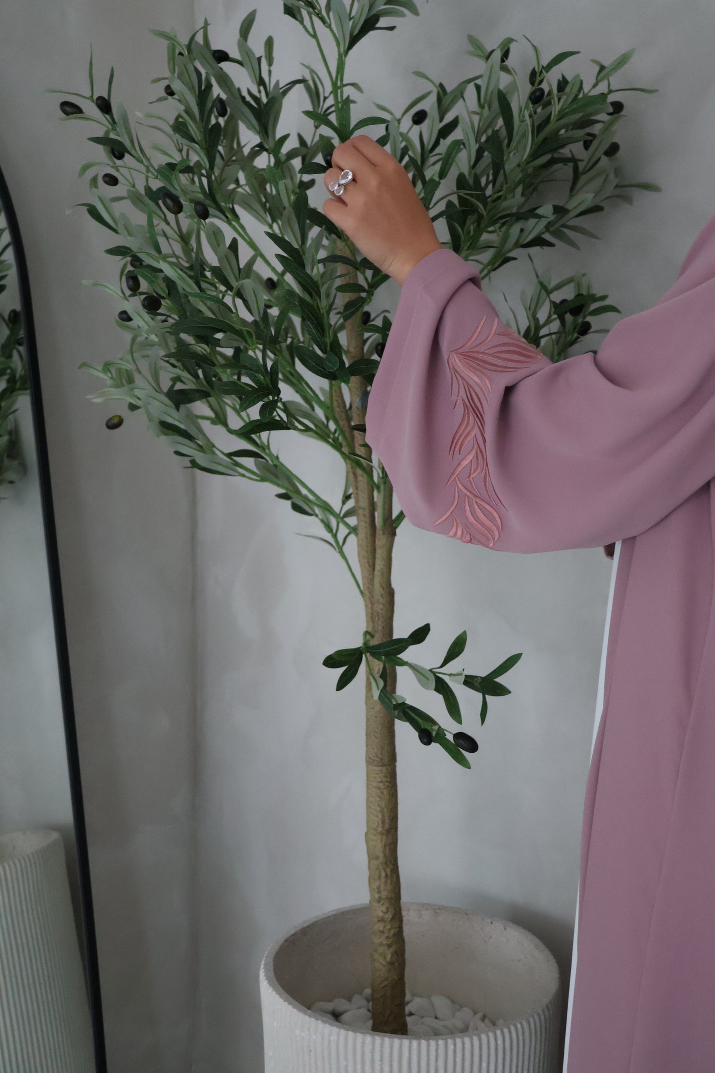 ABAYA SAKEENA (PINK)