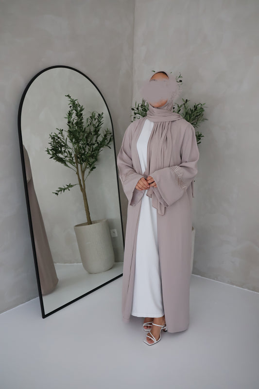 ABAYA SAKEENA (NUDE)