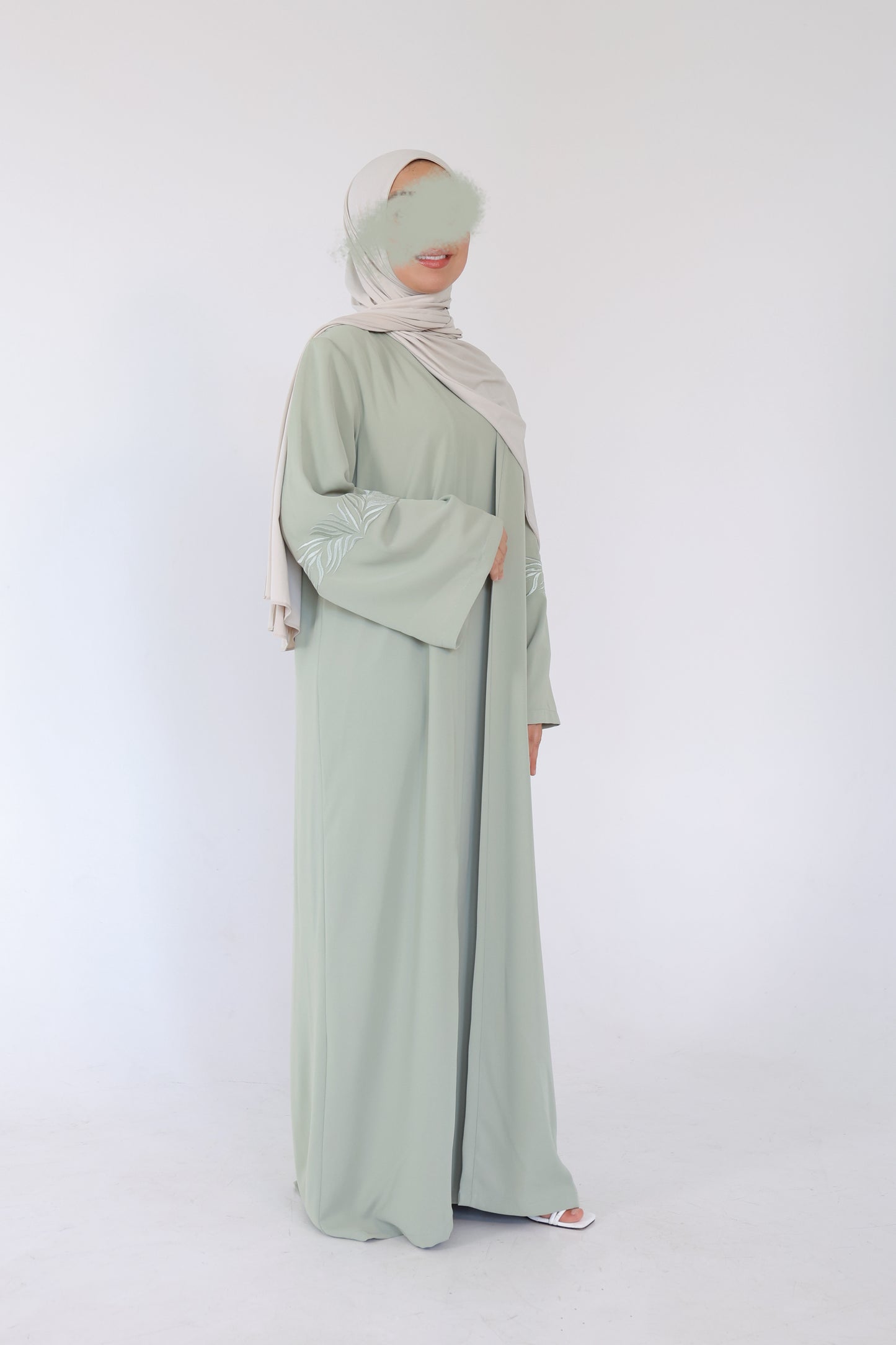 ABAYASET SAKEENA (SAGE GREEN)